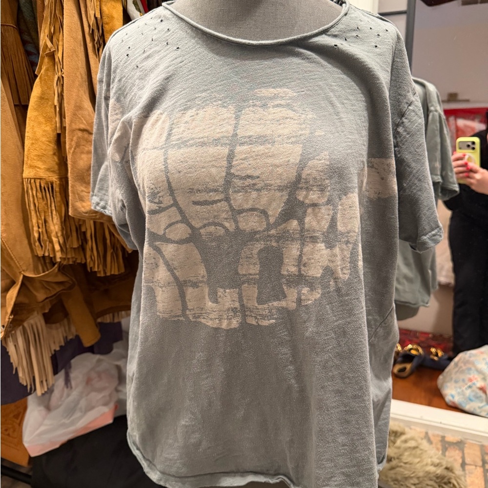 Gray Graphic Women's Top magnolia pearl